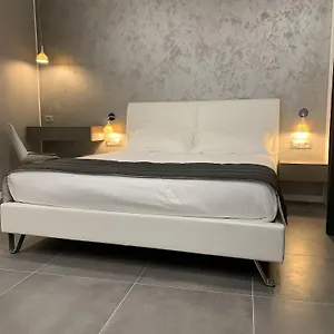 Bossi 2* Милан