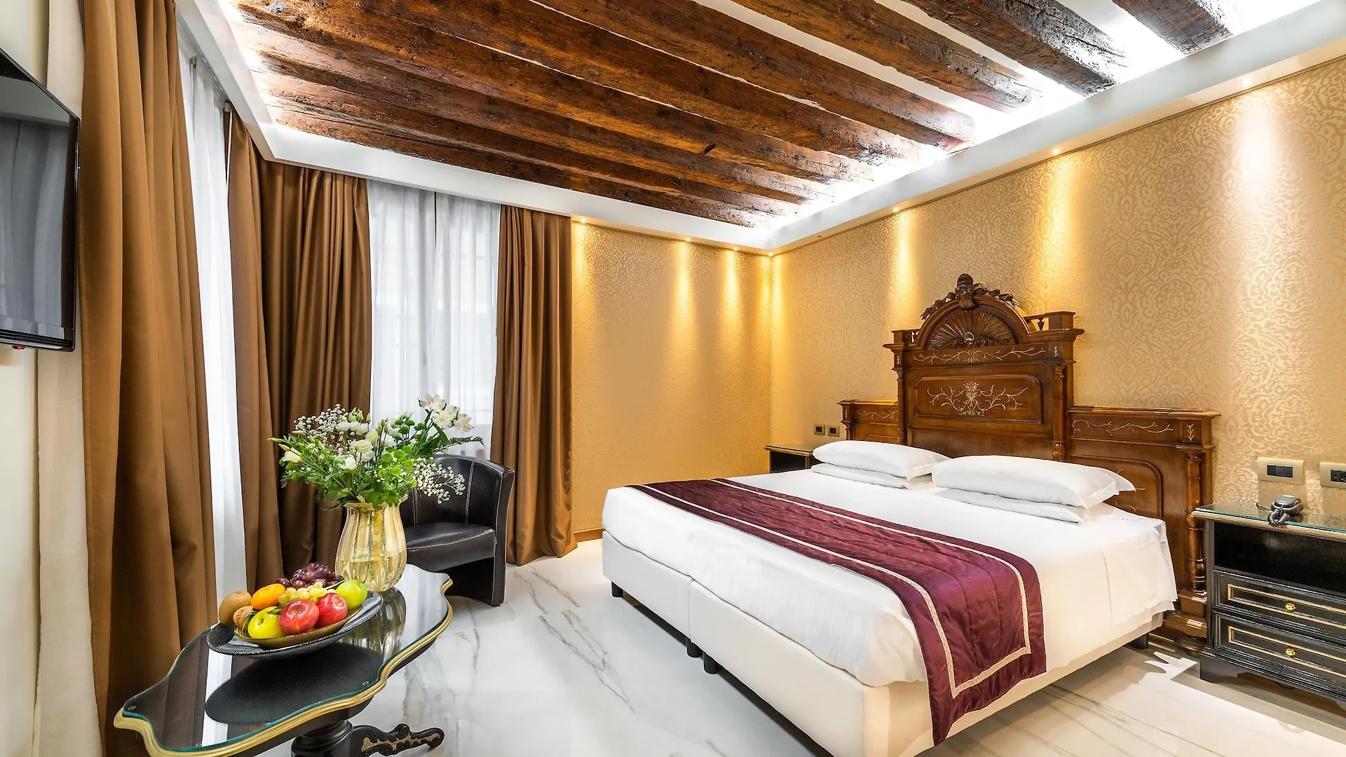 Palazzo San Lorenzo Venice Hotel