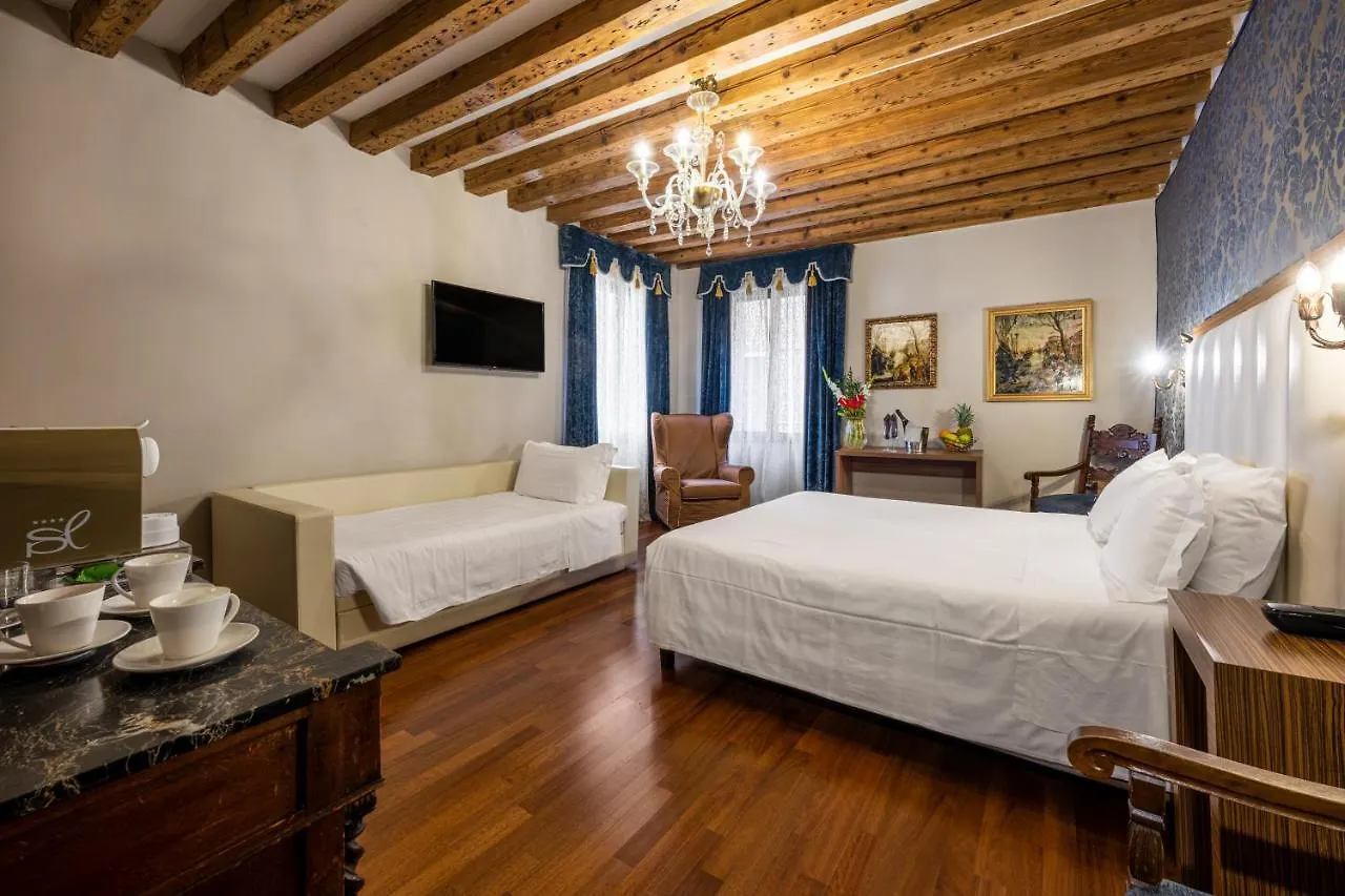 Palazzo San Lorenzo Venice 4*,