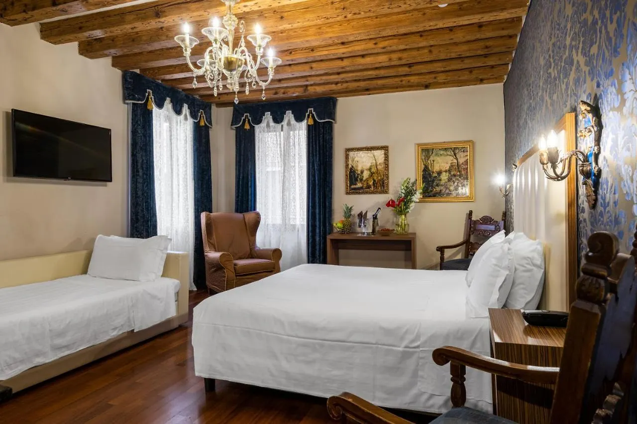 **** Hotel Palazzo San Lorenzo Venice Italy